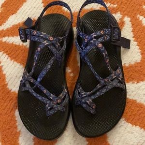 Size 9 Chacos 🟦🔹🧡